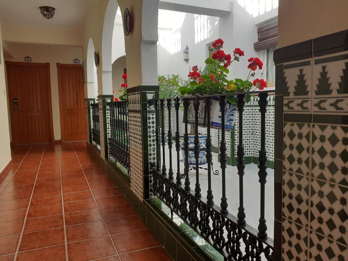 Hostal San Juan サロブレーニャ エクステリア 写真