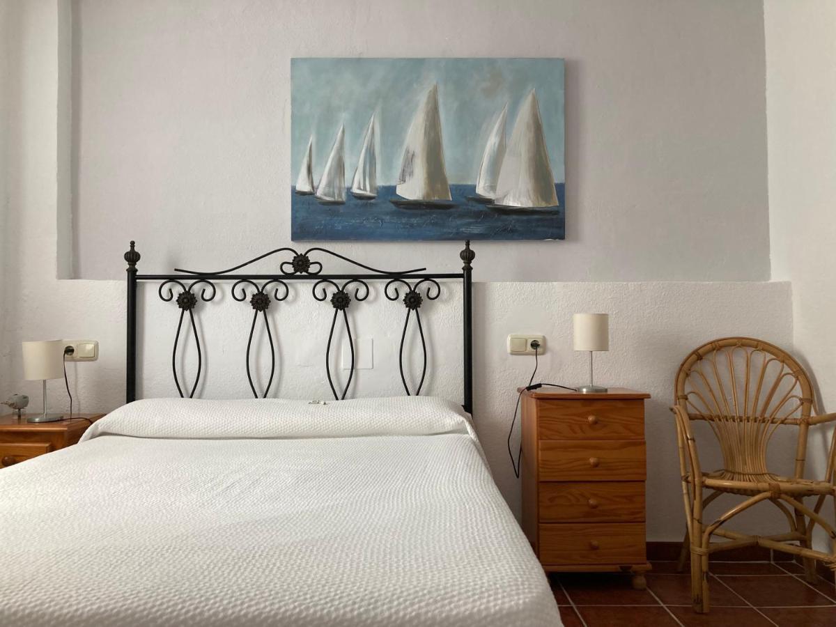Hostal San Juan サロブレーニャ エクステリア 写真