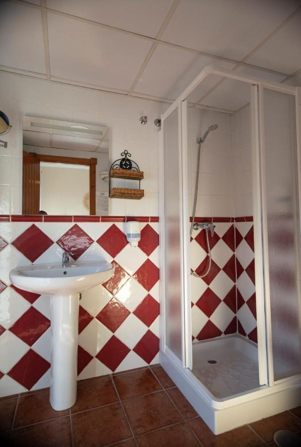 Hostal San Juan サロブレーニャ エクステリア 写真